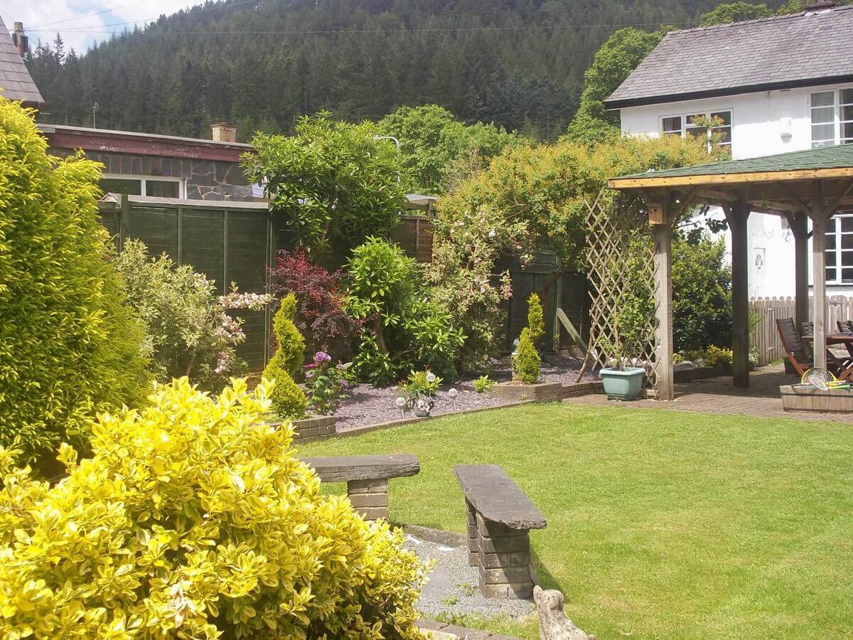 Glenwood Cottage 2026 Garden 01