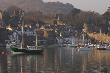 conwy boats by smallest house.jpg